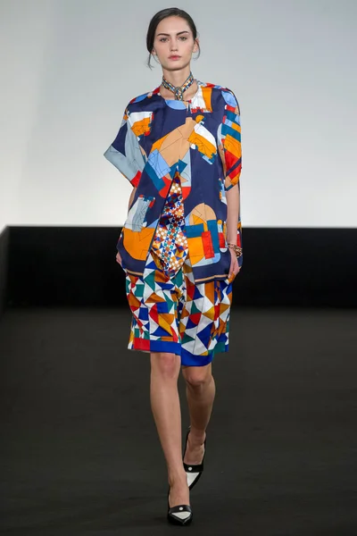 Look 28